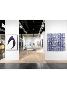 Orvilla-Wire-Art-Cobalt-60x60-Eternity-Booth